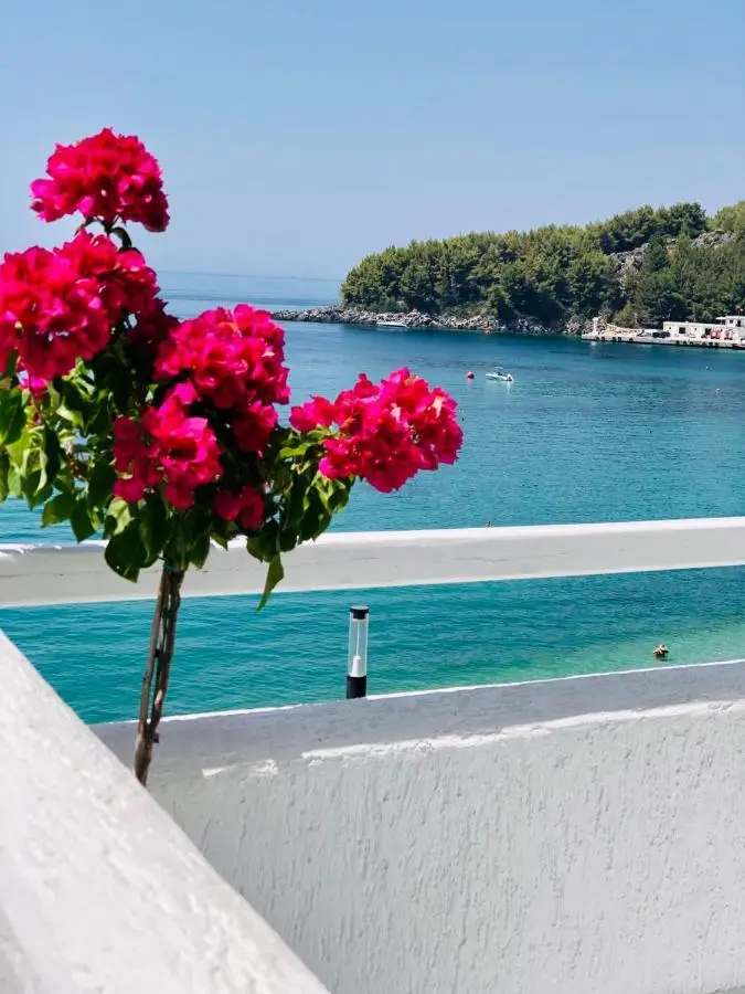 Geo & Art Boutique Hotel Himara