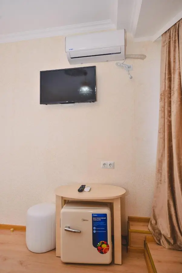 HOTEL VLADi