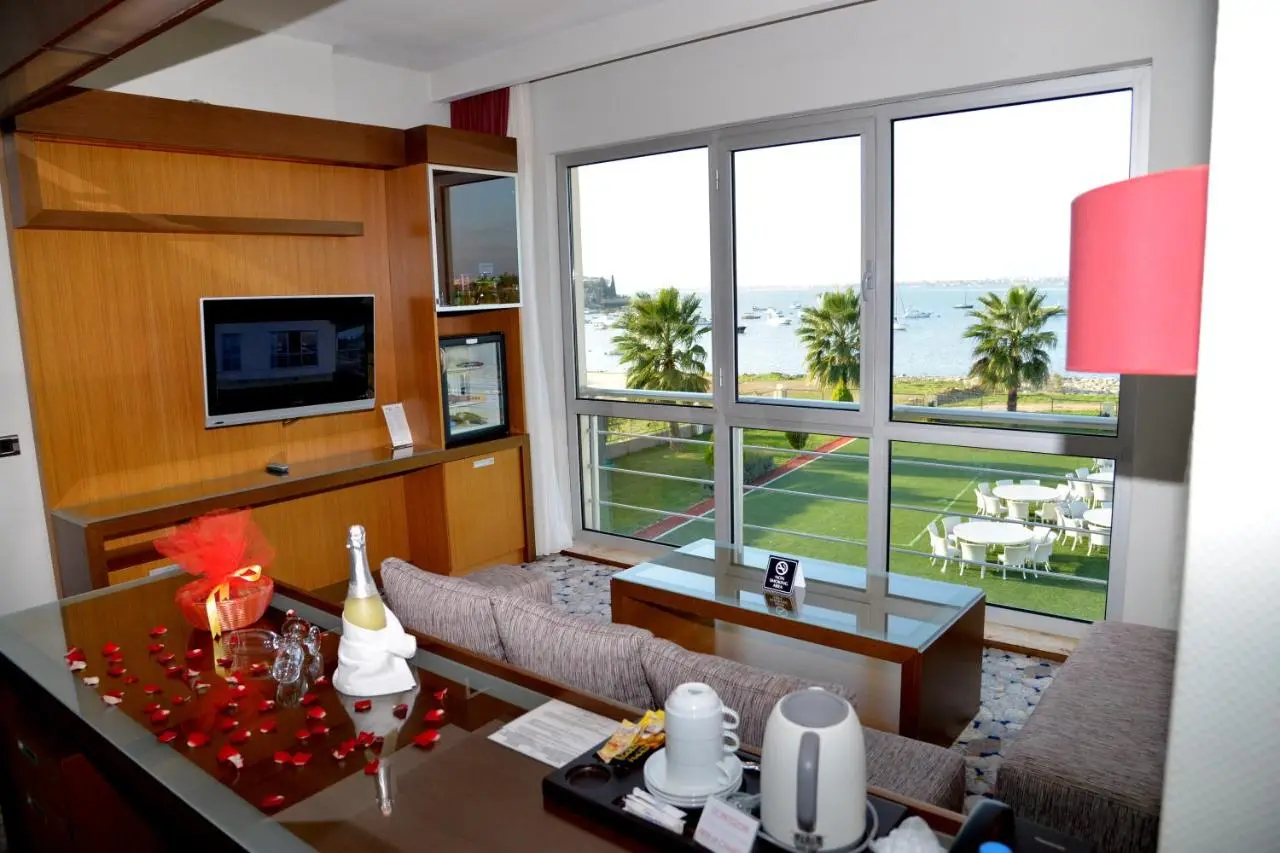 Hotel Hegsagone Marine Asia