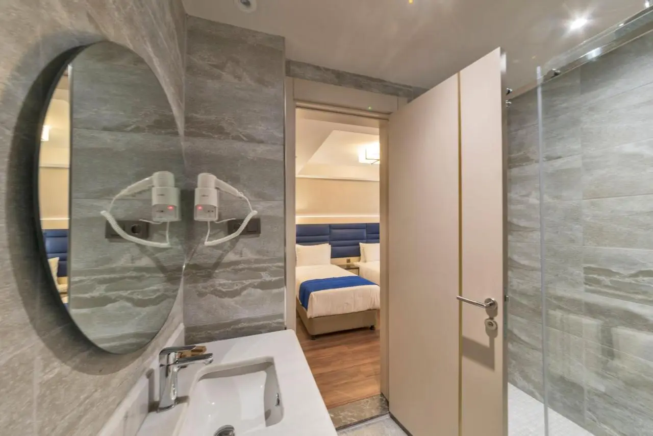 Golden Royal Hotel & SPA