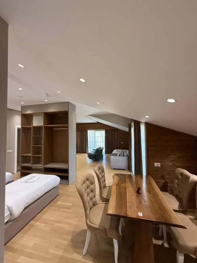 Bianca Hotel & Villa Tirana
