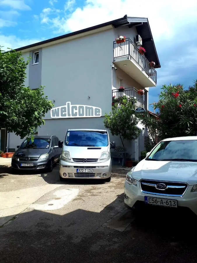 Apartments City Paradise