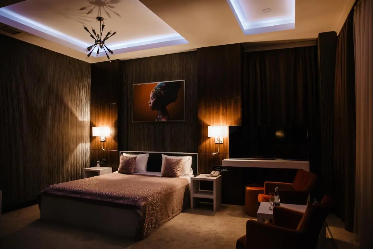 Hillmond Hotel