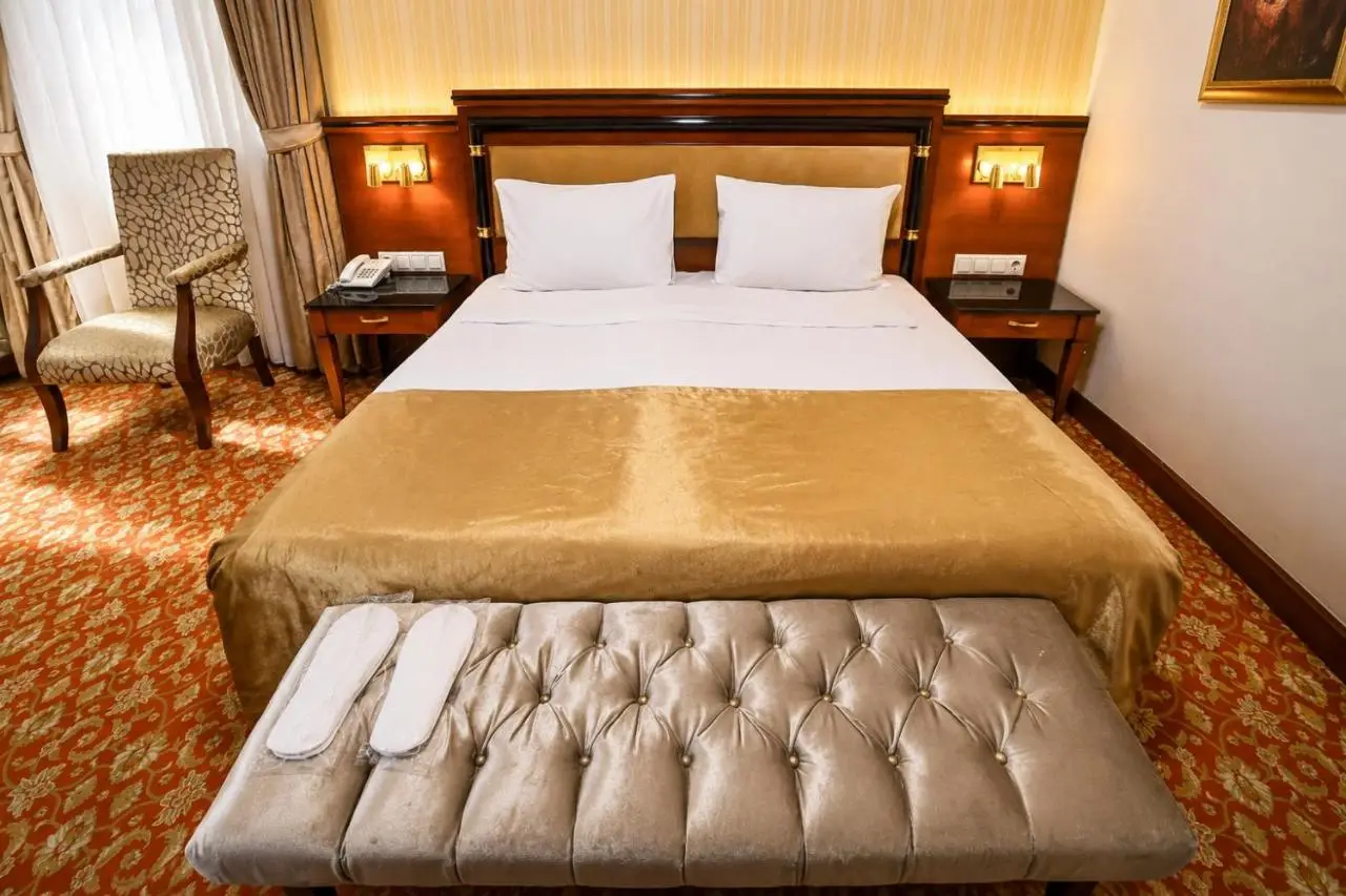 Atropat Old City Hotel
