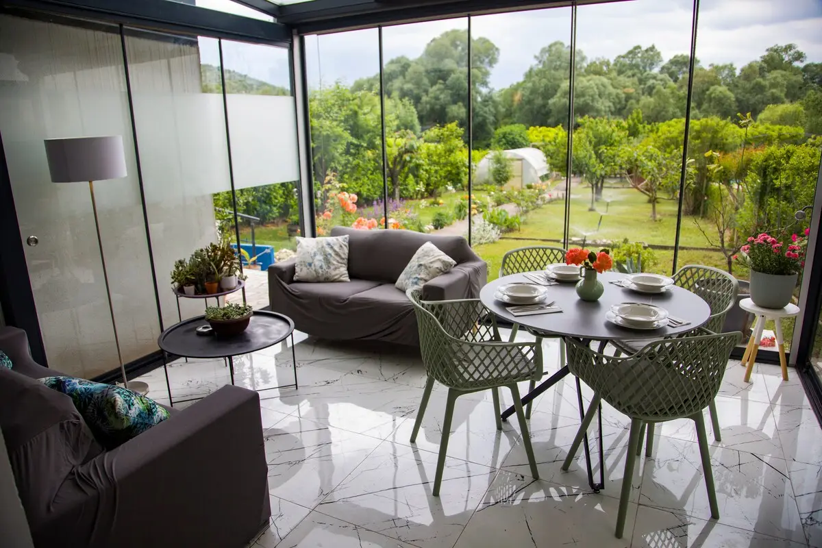 Riverside Pearl-house by the river/swimming pool