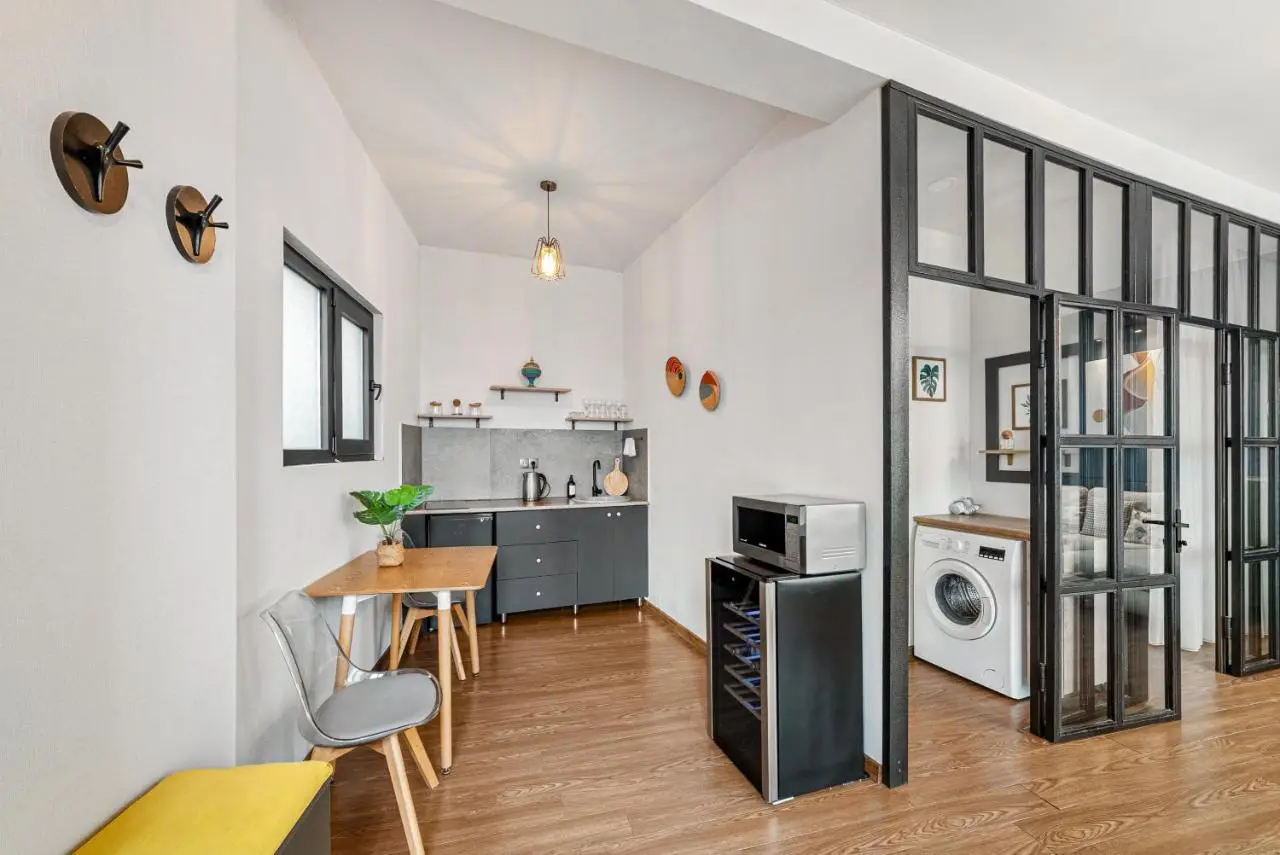 LUXURY APARTMENT IN OLD TBILISI WITH TERRACe