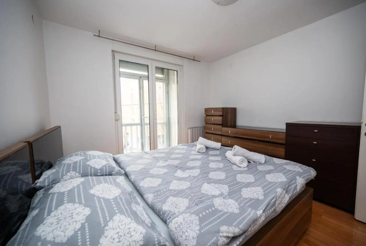 Spacious & Modern Apartment in the City Centre