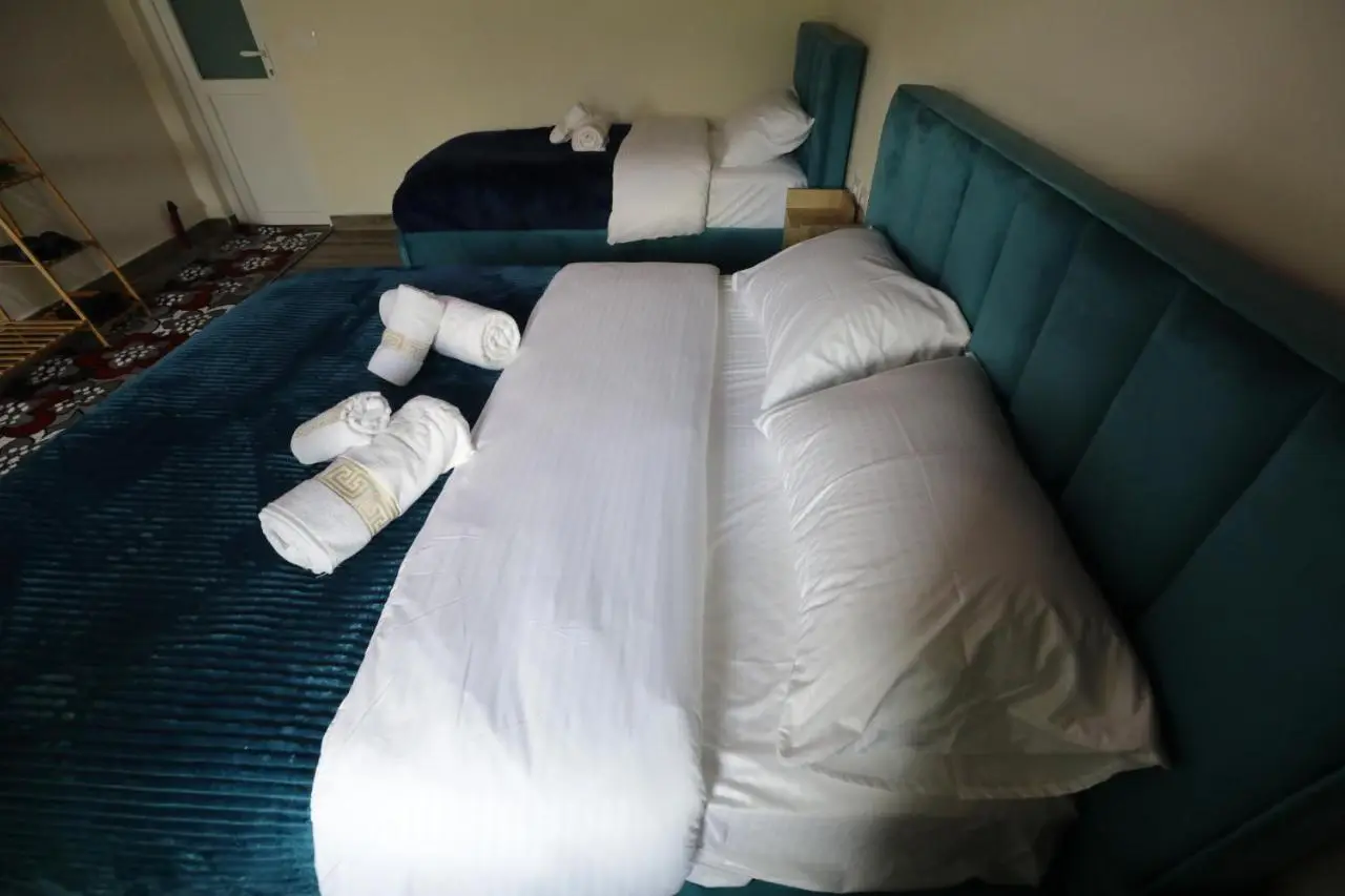 Thethi 360 grade - Camping & Rooms