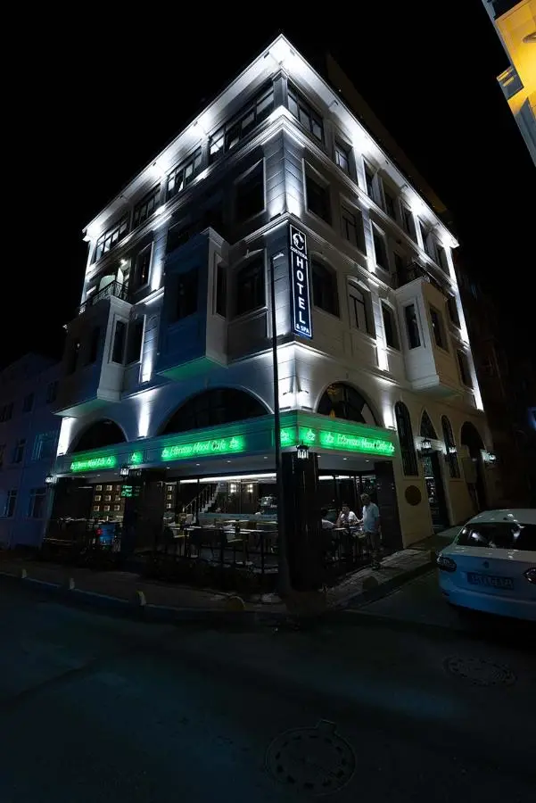 Costera Hotel