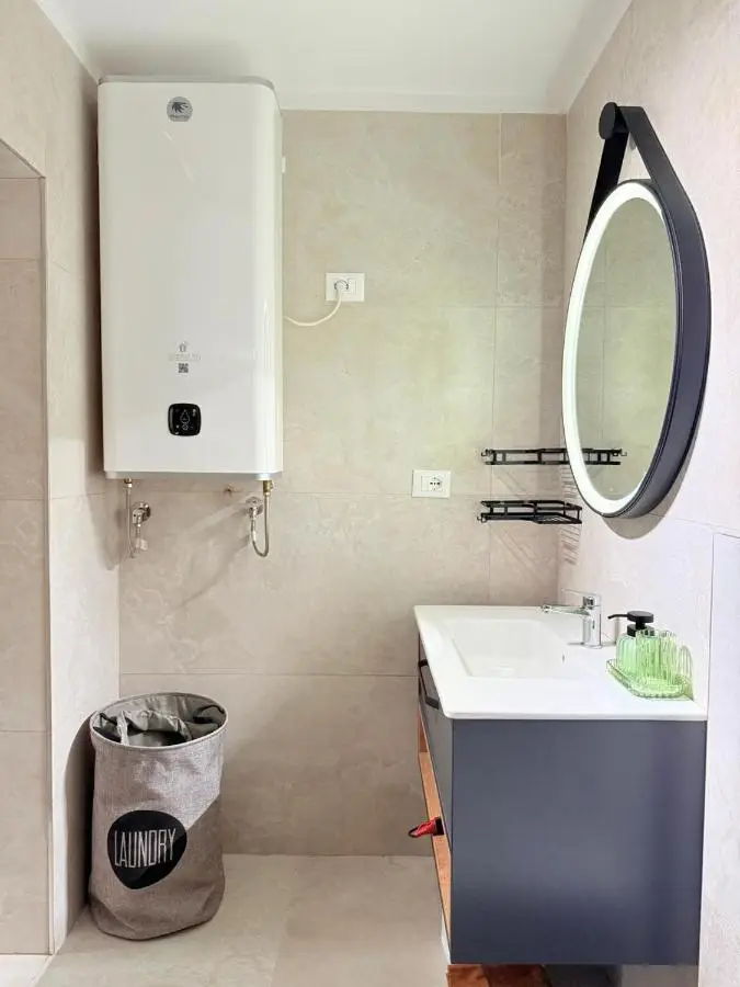 Elia Apartment