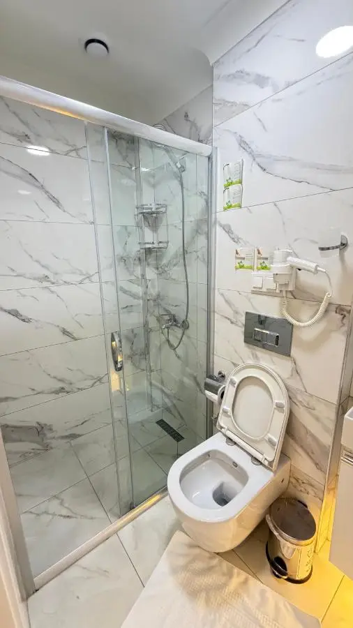 VERSECA HOTEL