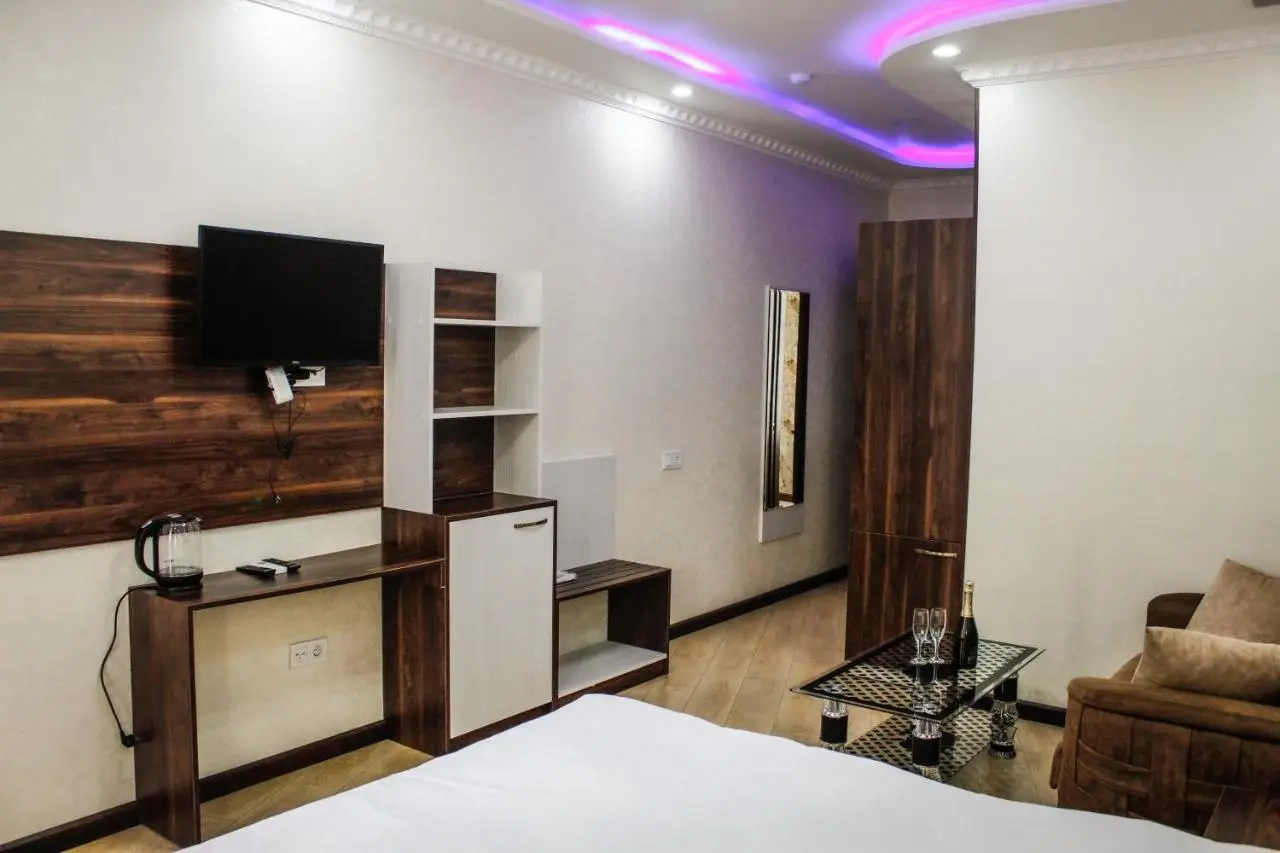 EMEG Hotel and Restaurant