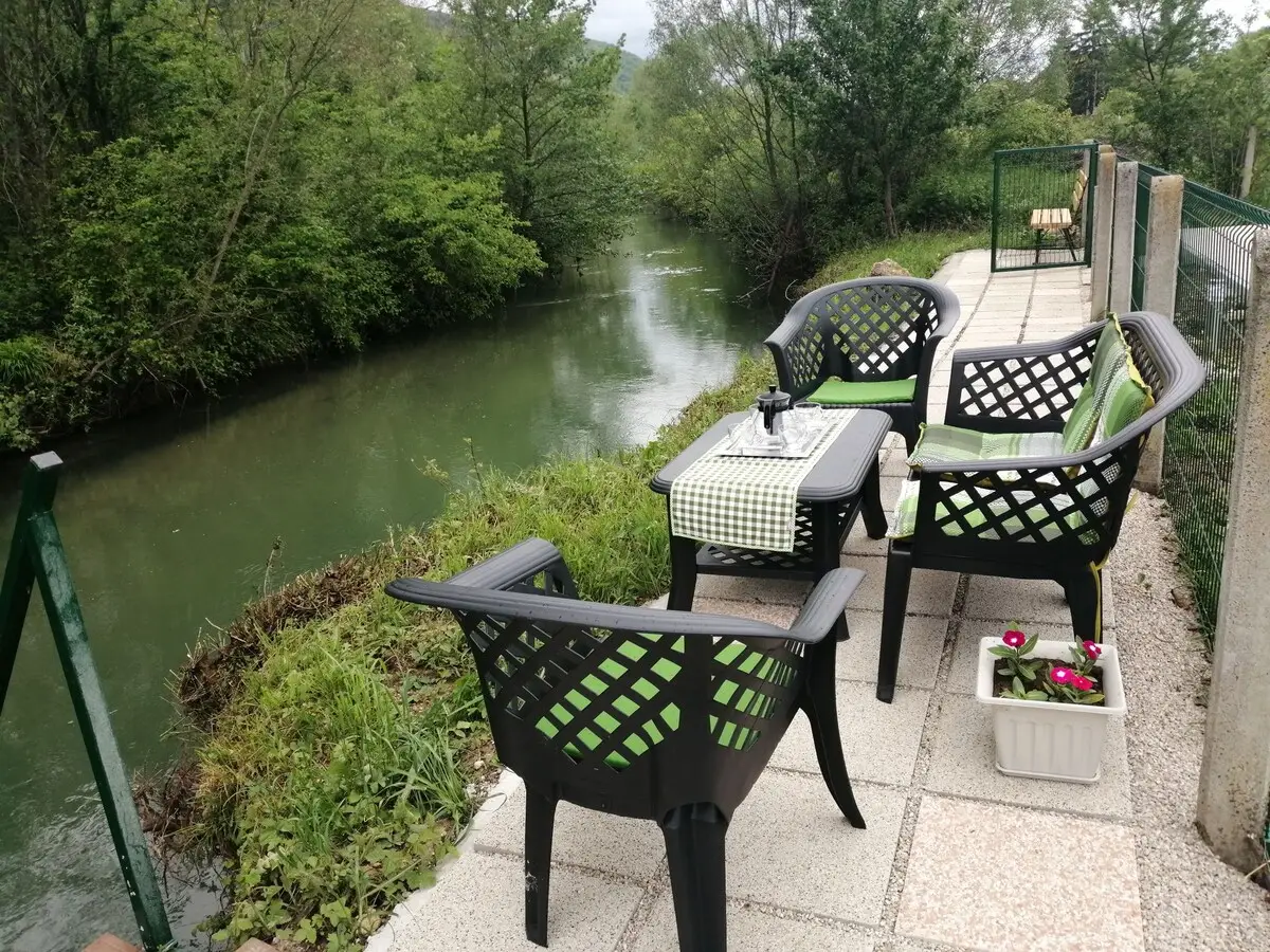 River Bank & castle view apartment 1