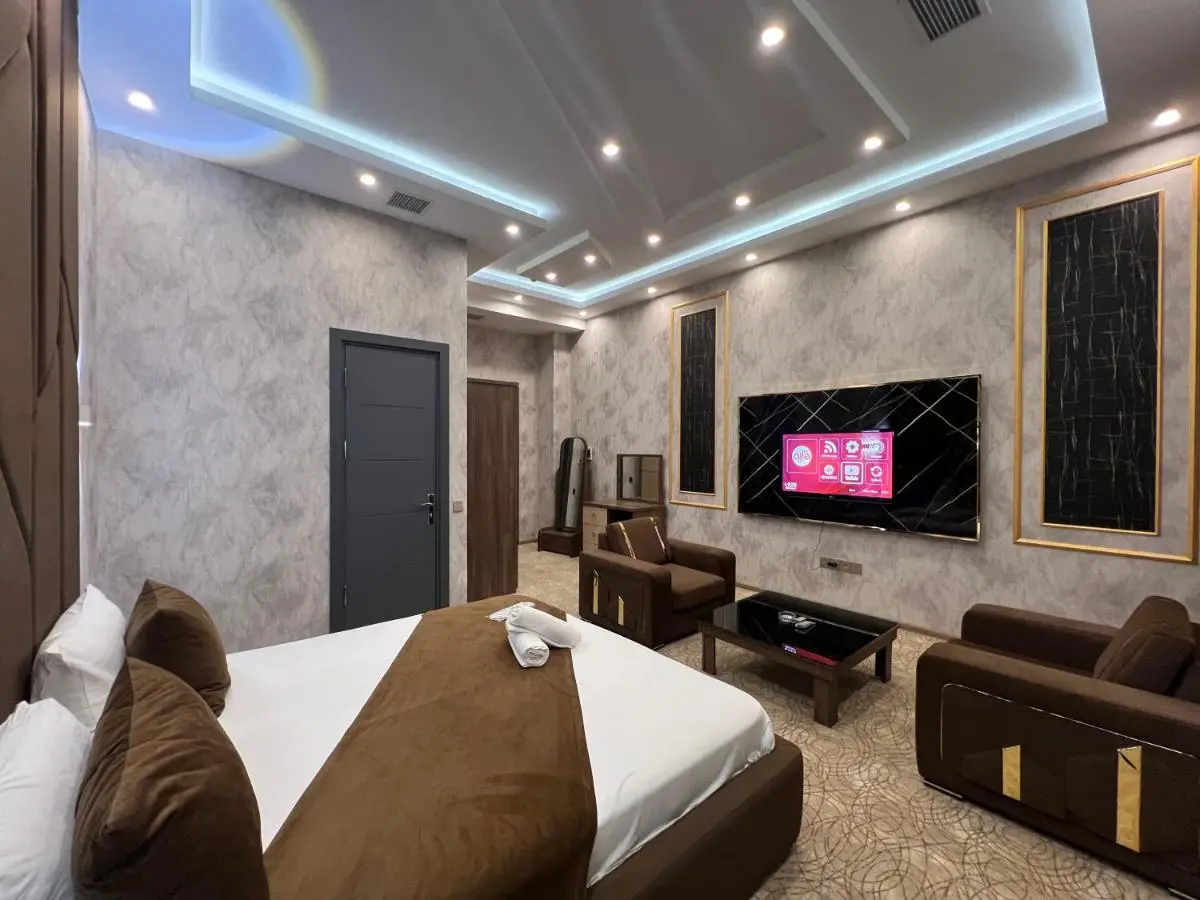 Royal Mansion Hotel