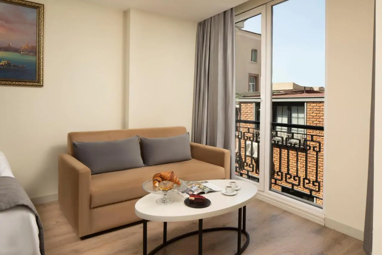 Taksim Galataport FRZ Burak Hotel