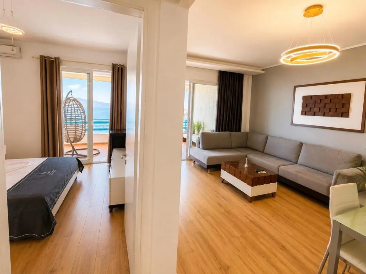 Aquamarine Apartments