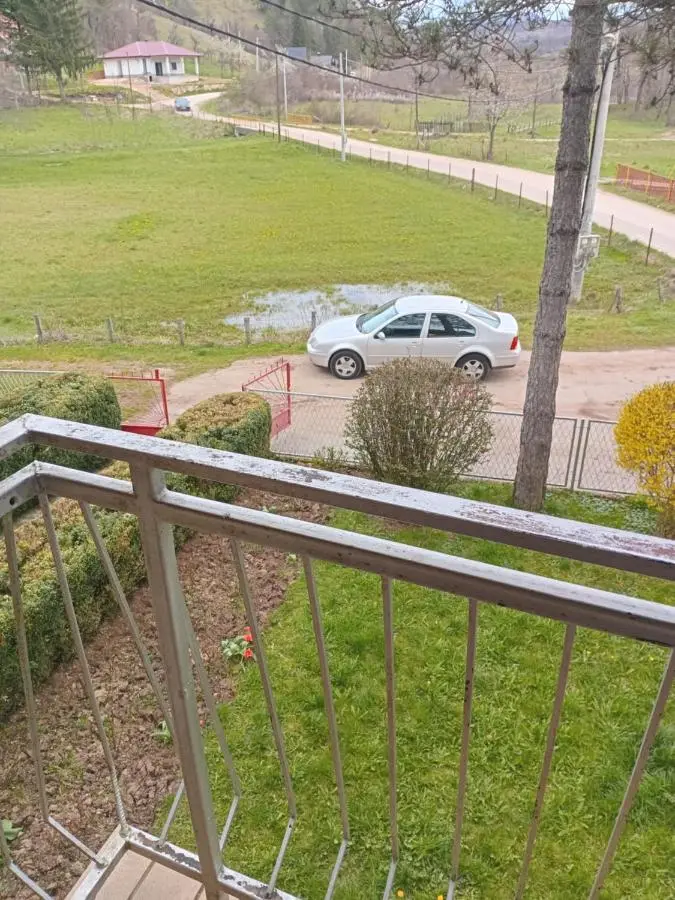 Smještaj na selu,porodica Gvozdenac