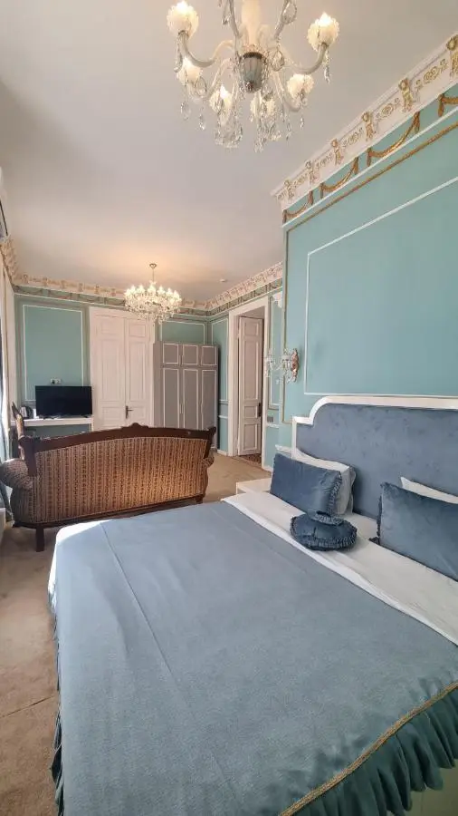 Apartments History 1870