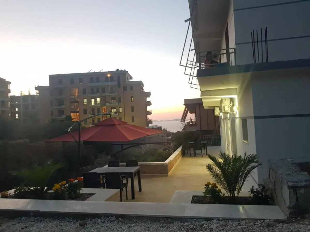 SOLE INN