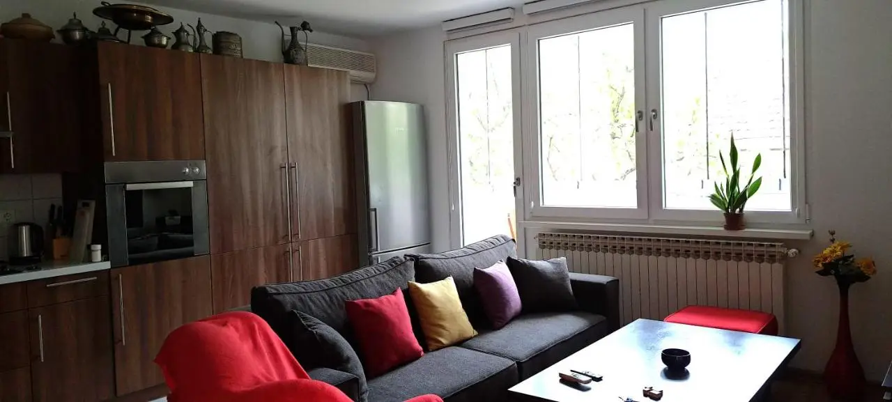 Cherry Apartment