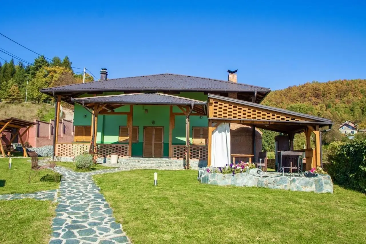 Holiday Home Green
