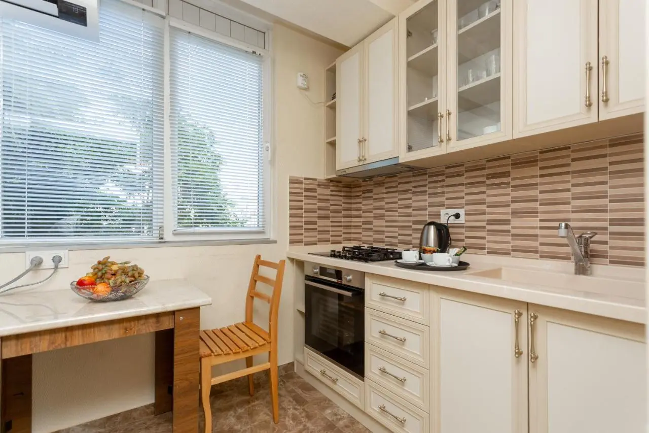 Prime location Apartment with Three Bedroom