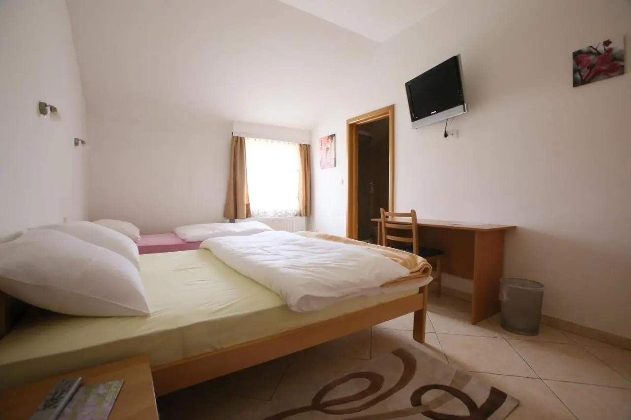 Motel Maks