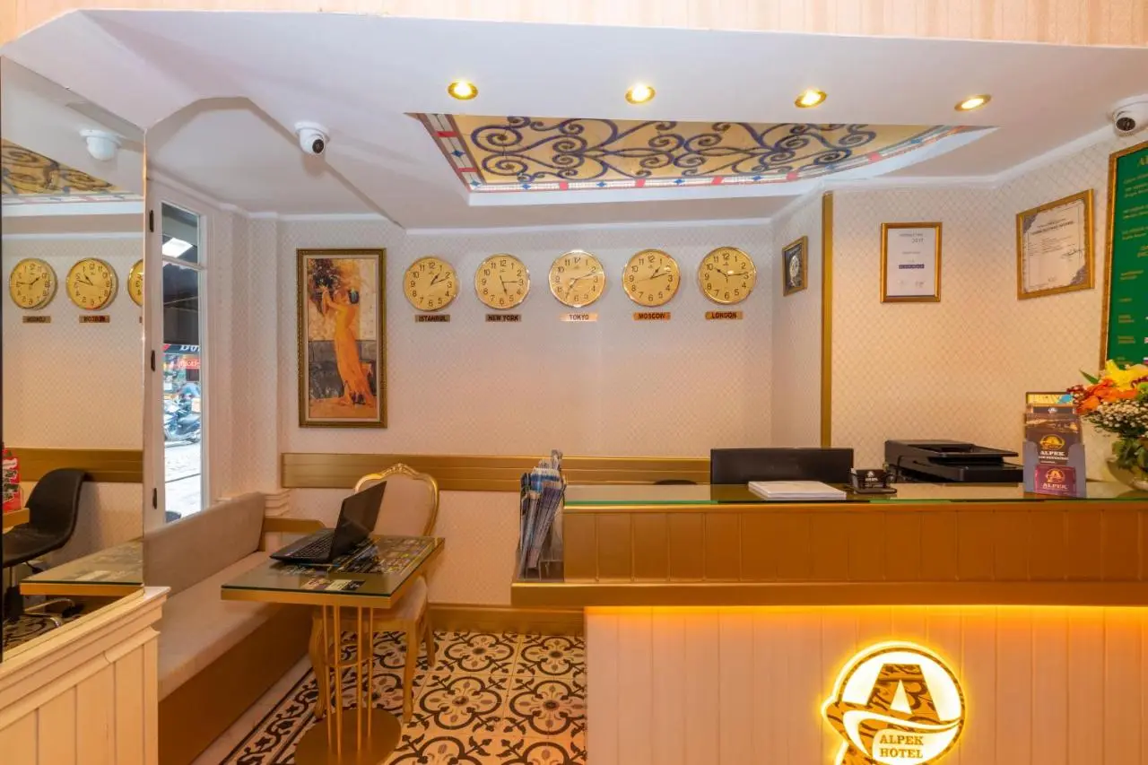 Alpek Hotel