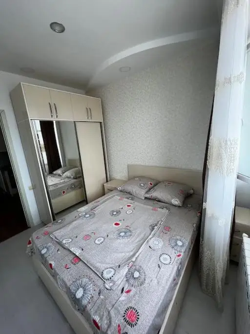 Lovely 2-bedroom unit rental in batumi