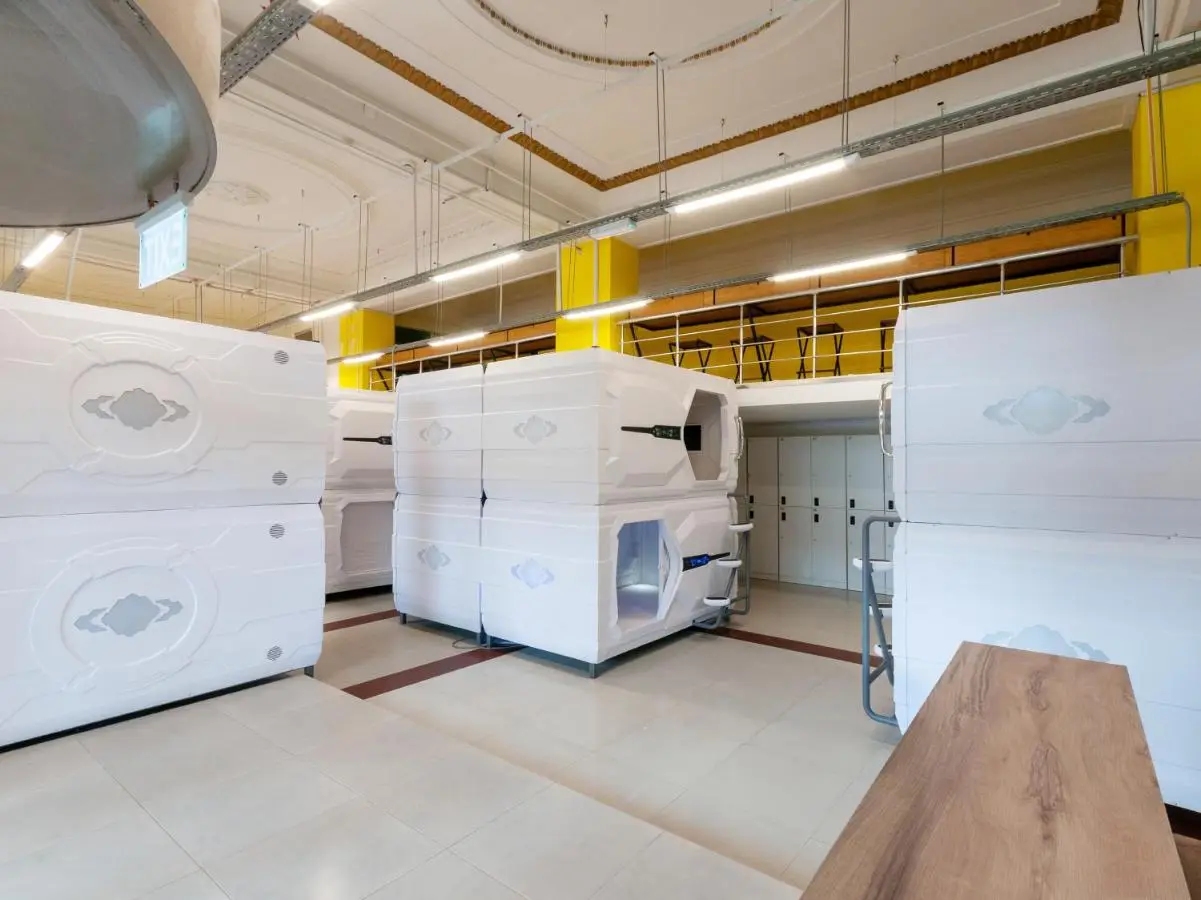 Capsule Hotel Happy lounge