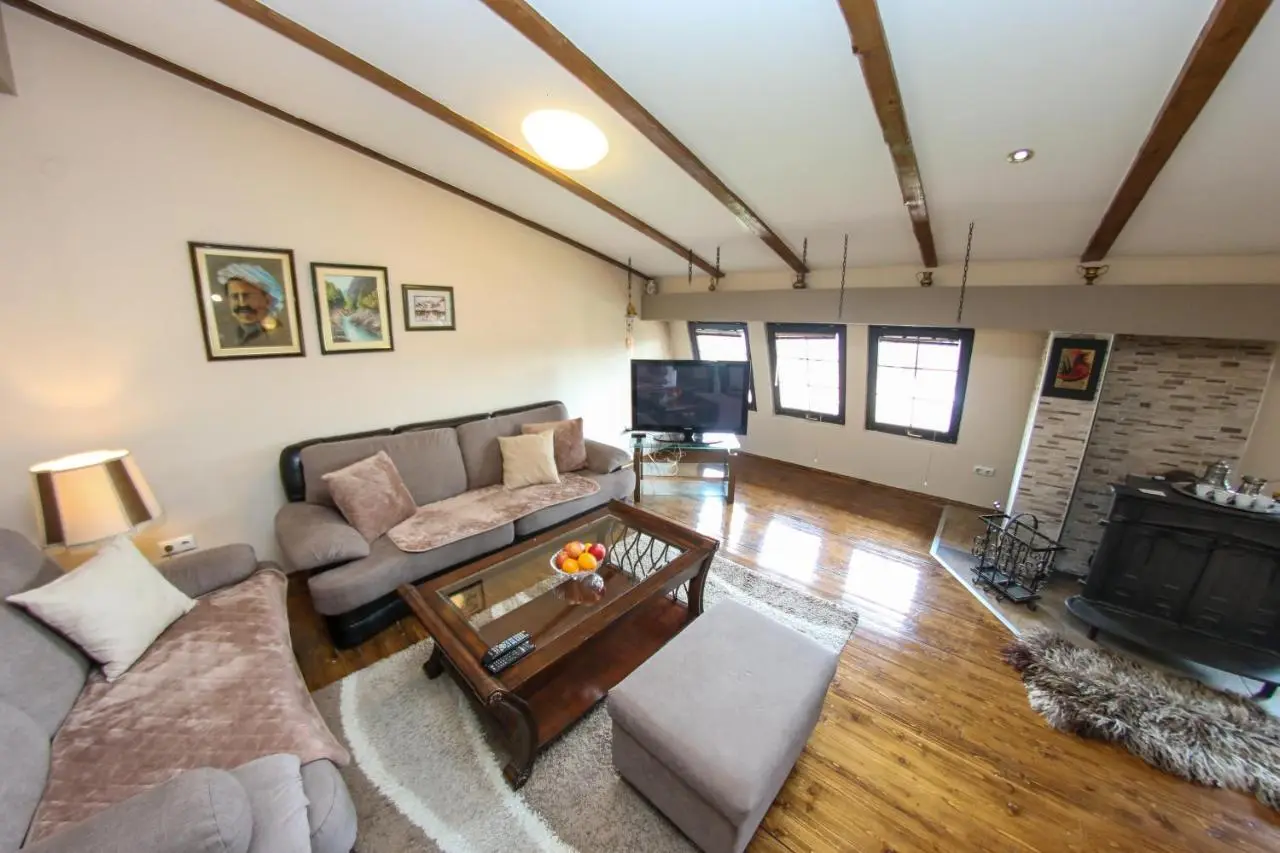 Apartments Cyrano 1&2