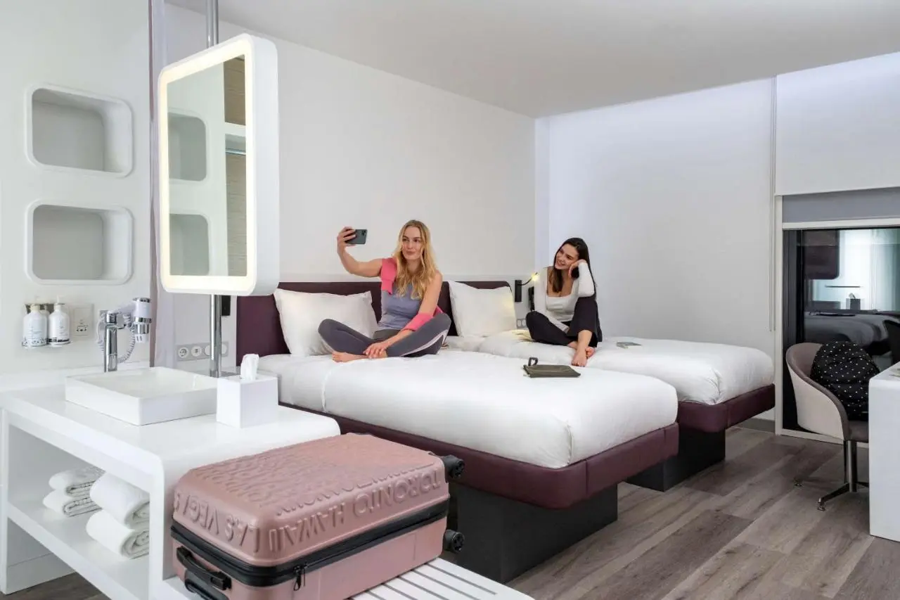 YOTELAIR Istanbul Airport, Duty free - International Transit area