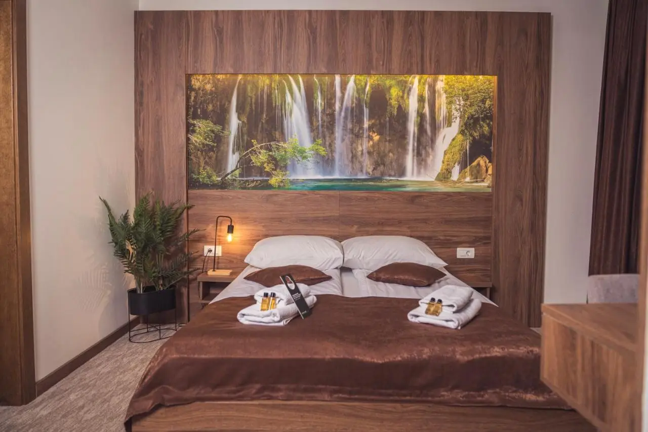 Hotel Tazz - River Front Oasis Collection