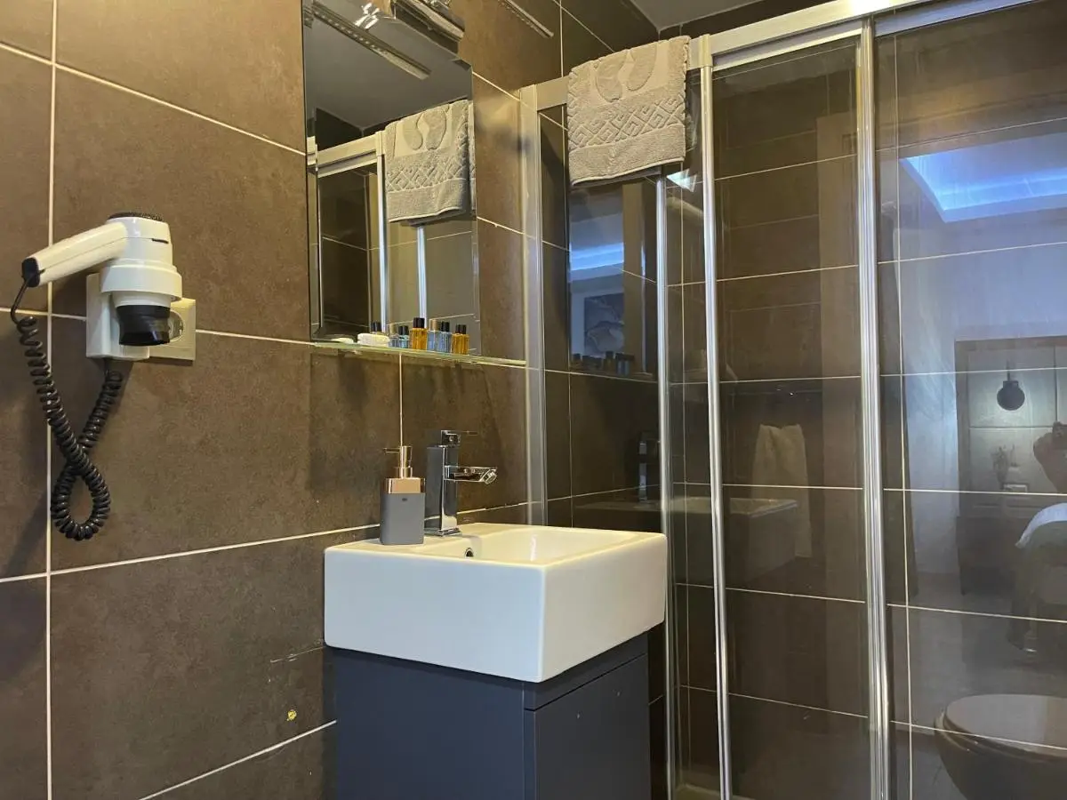 Elegance Suites
