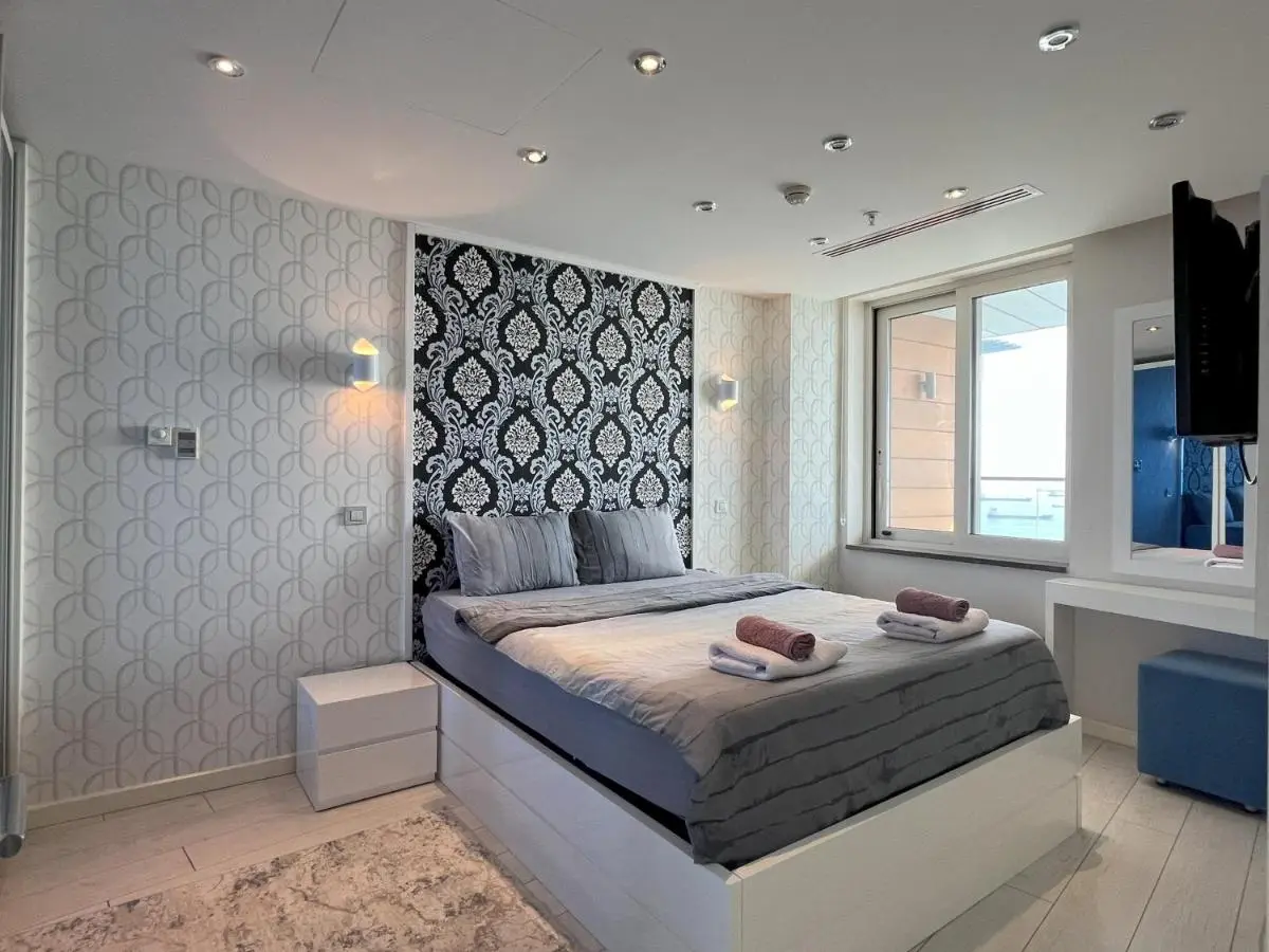 Exquisite Ottomare Suites