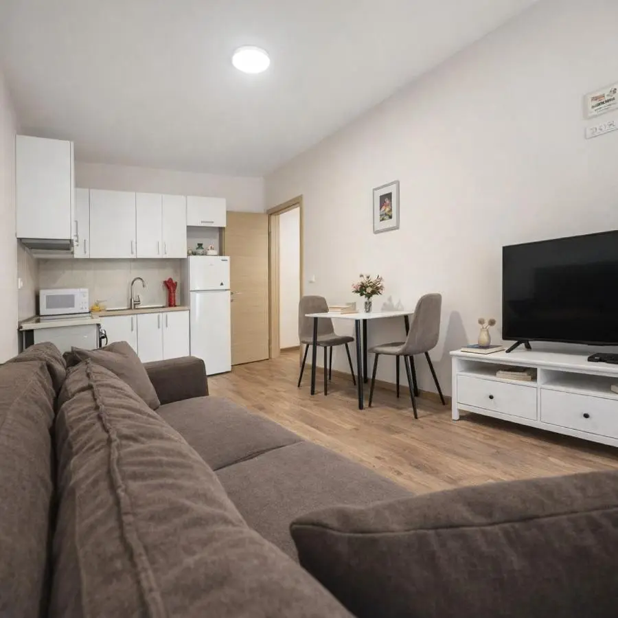 Eni`s Apartments