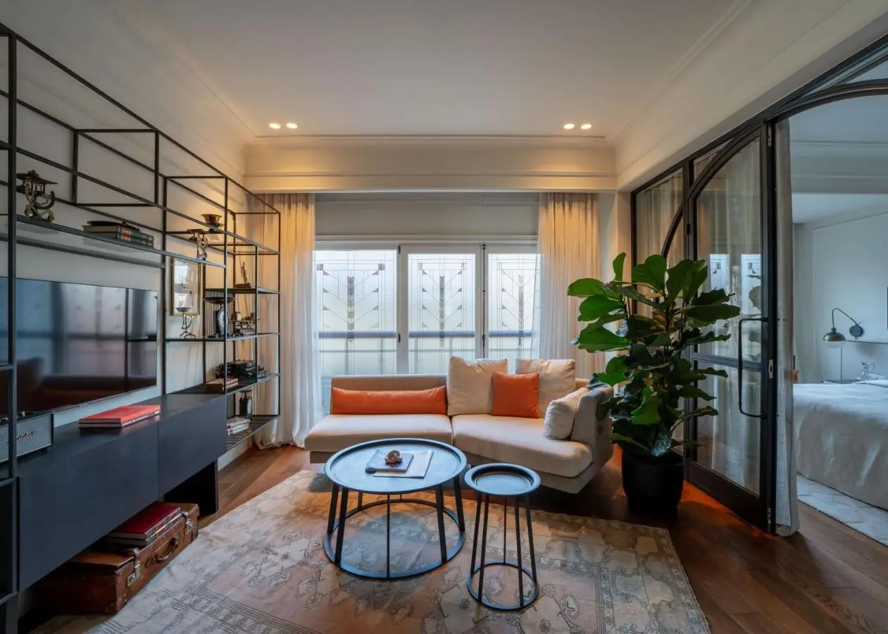 Hovagimyan Hotel and Suites