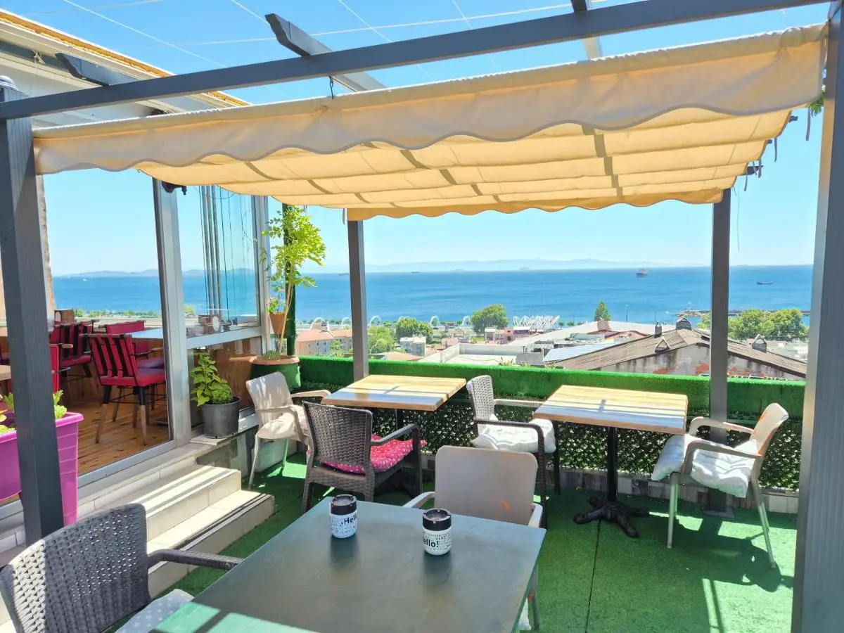 VERSECA HOTEL