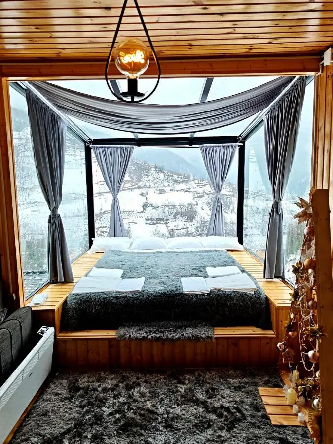 Glass House Merisi