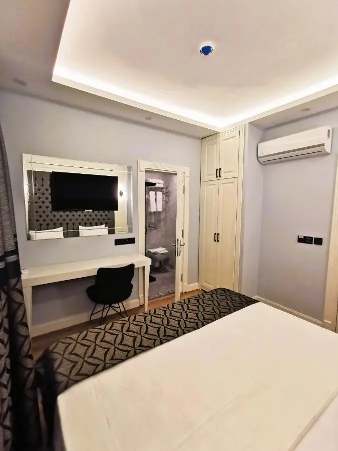 Luxx Garden Hotel