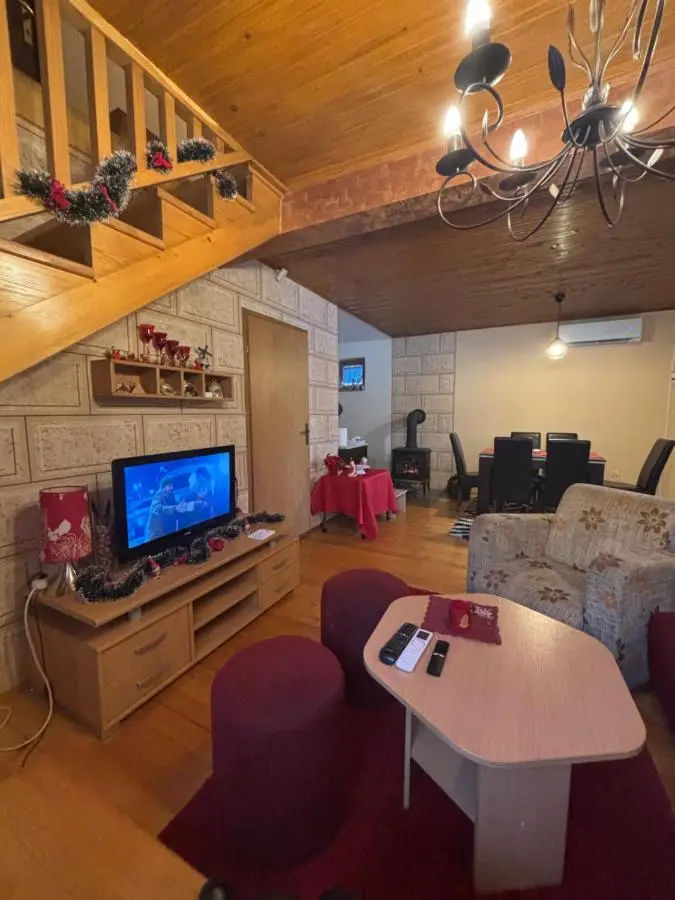 Nature house Semizovac