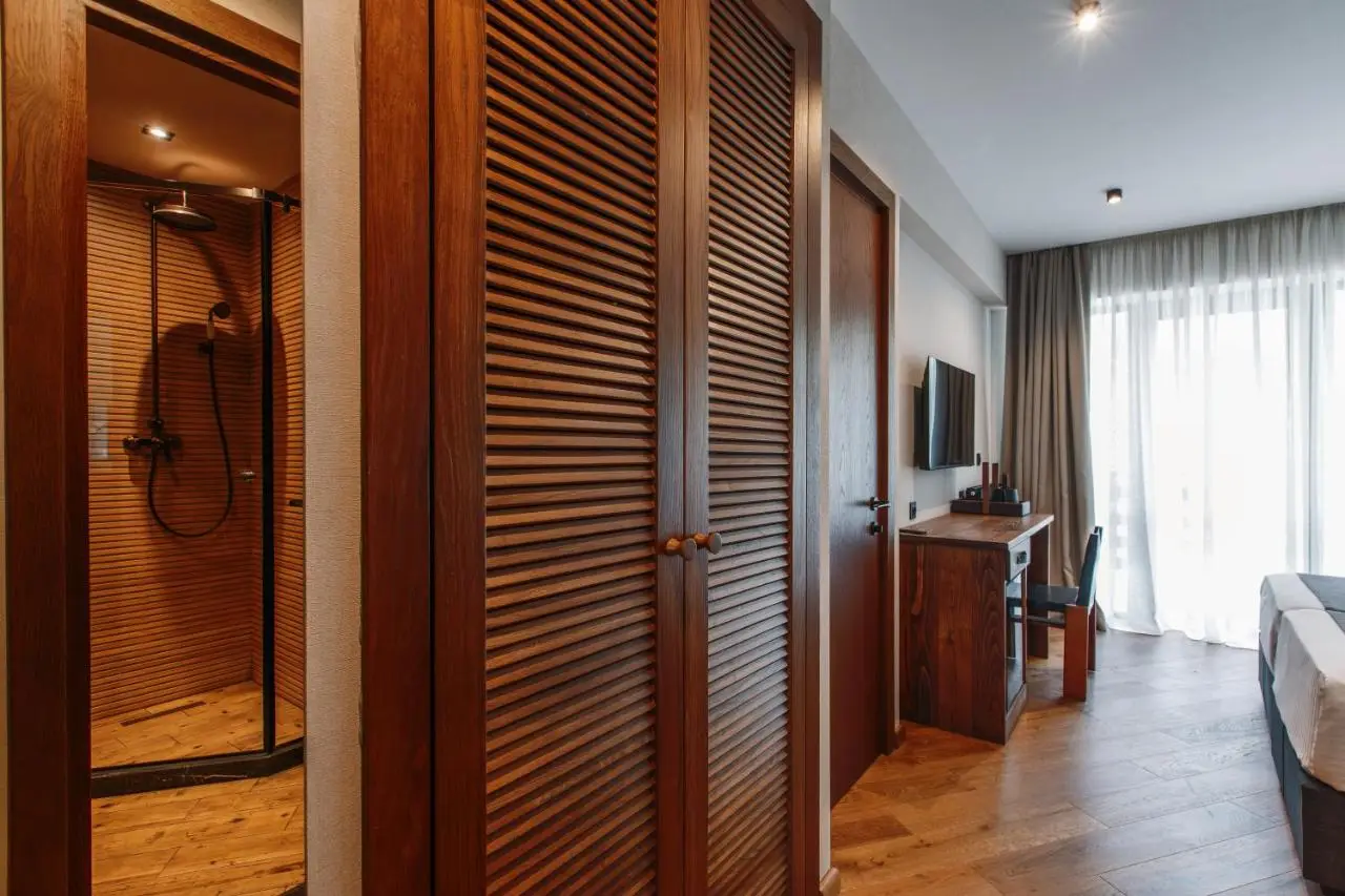 Lens Design Hotel