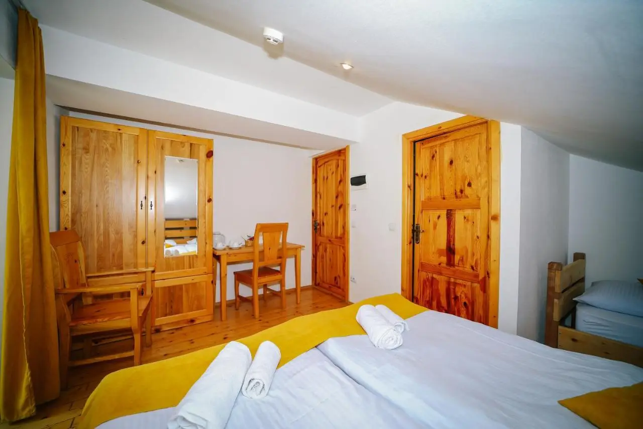 Alpenhaus Kazbegi Hotel & Restaurant