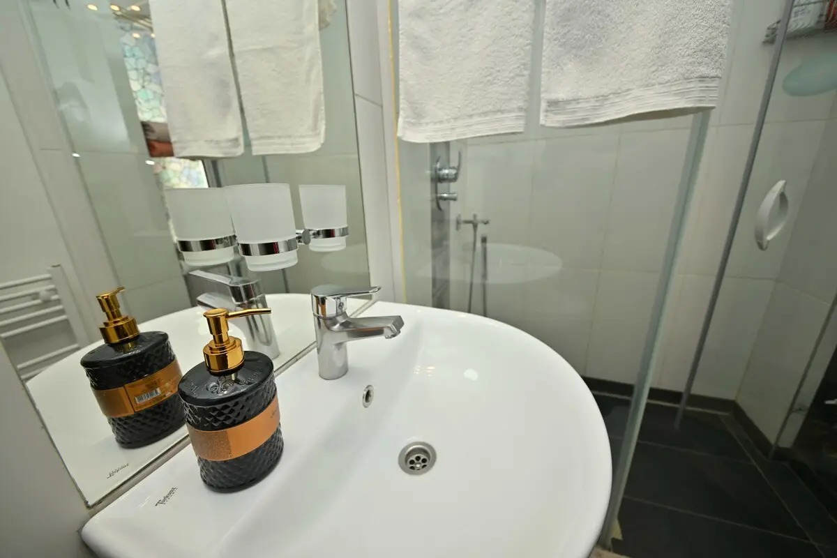 Charming Room Old Town Sarajevo- Free Parking