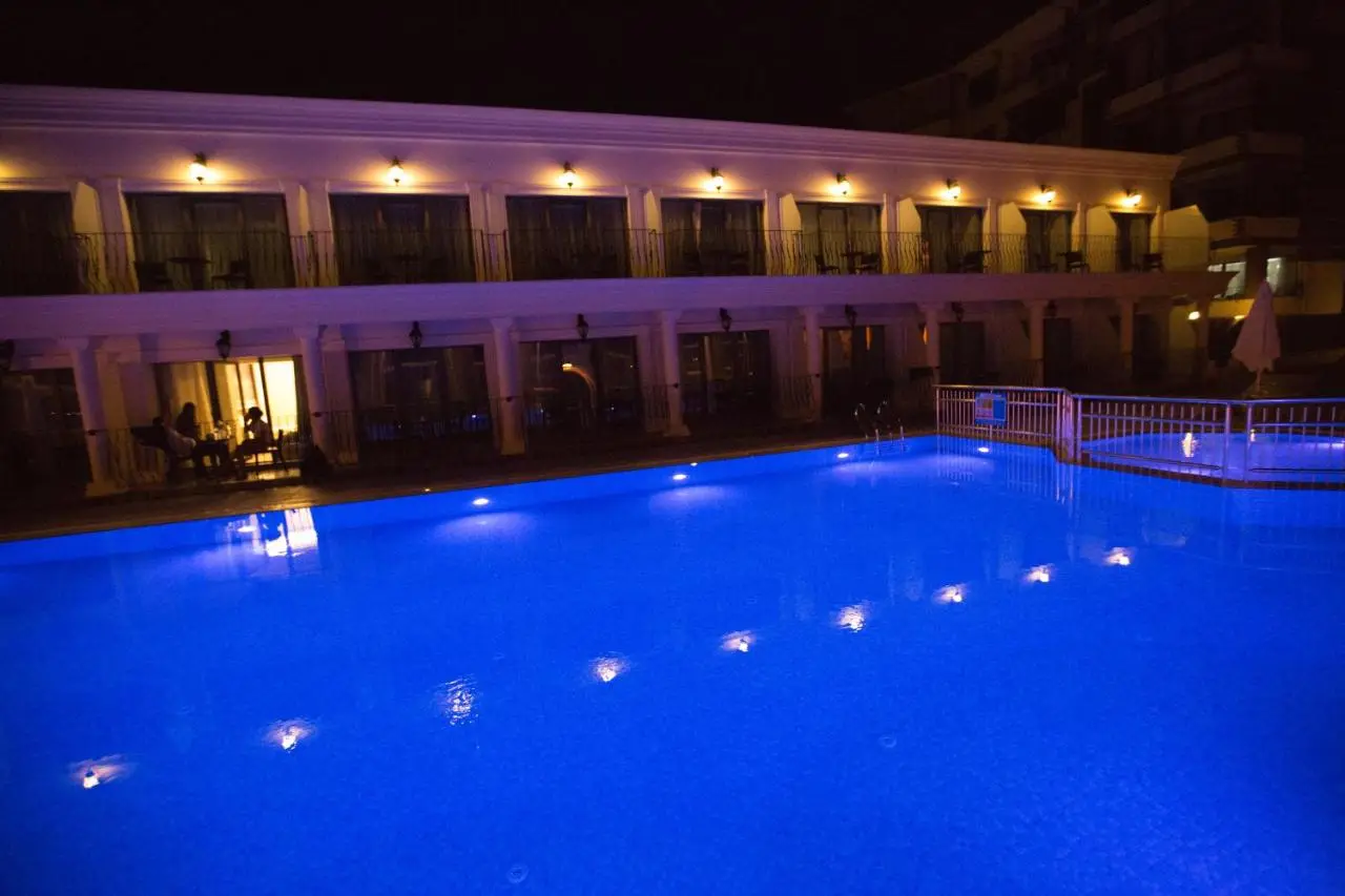 Northdoor Hotel