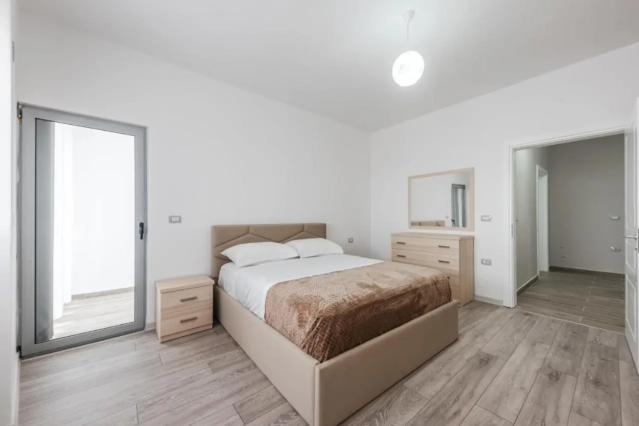 City Escape Apartment by PikHost