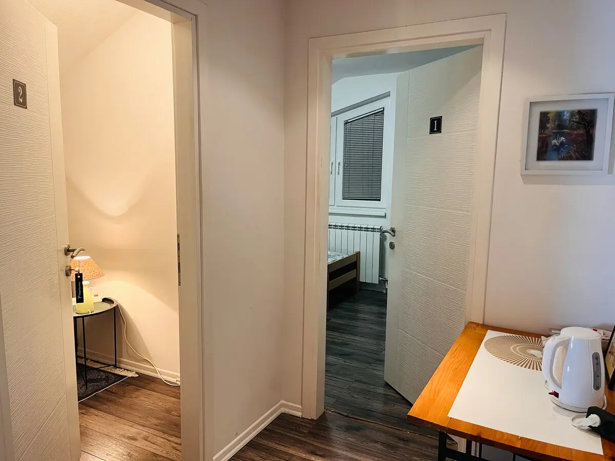 Big room(2beds), balcony,Wi-Fi & parking
