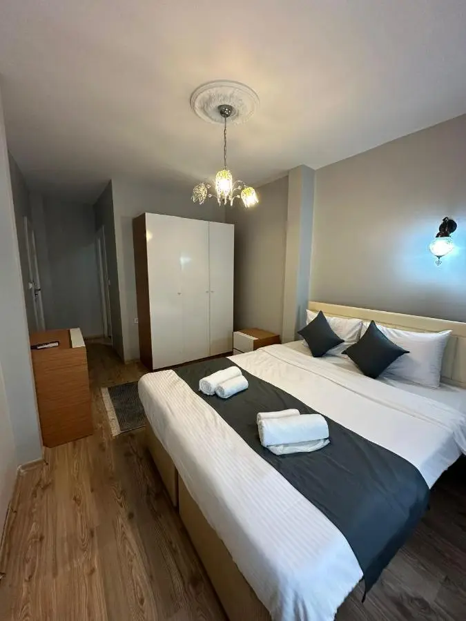 Rose Bouquets Hotel