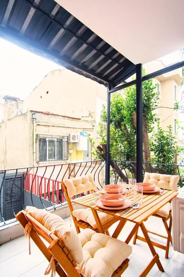 TAKS-INN Hotel