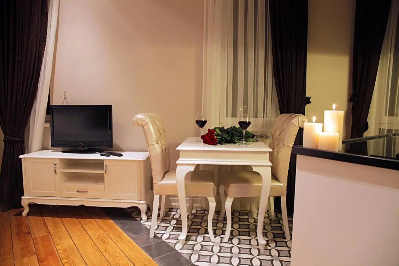 Frida Suites